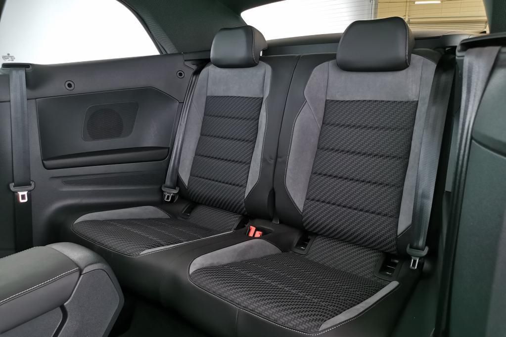 Volkswagen T-Roc R-Line 1.5 TSI DSG - Samsaru's Car Outlet