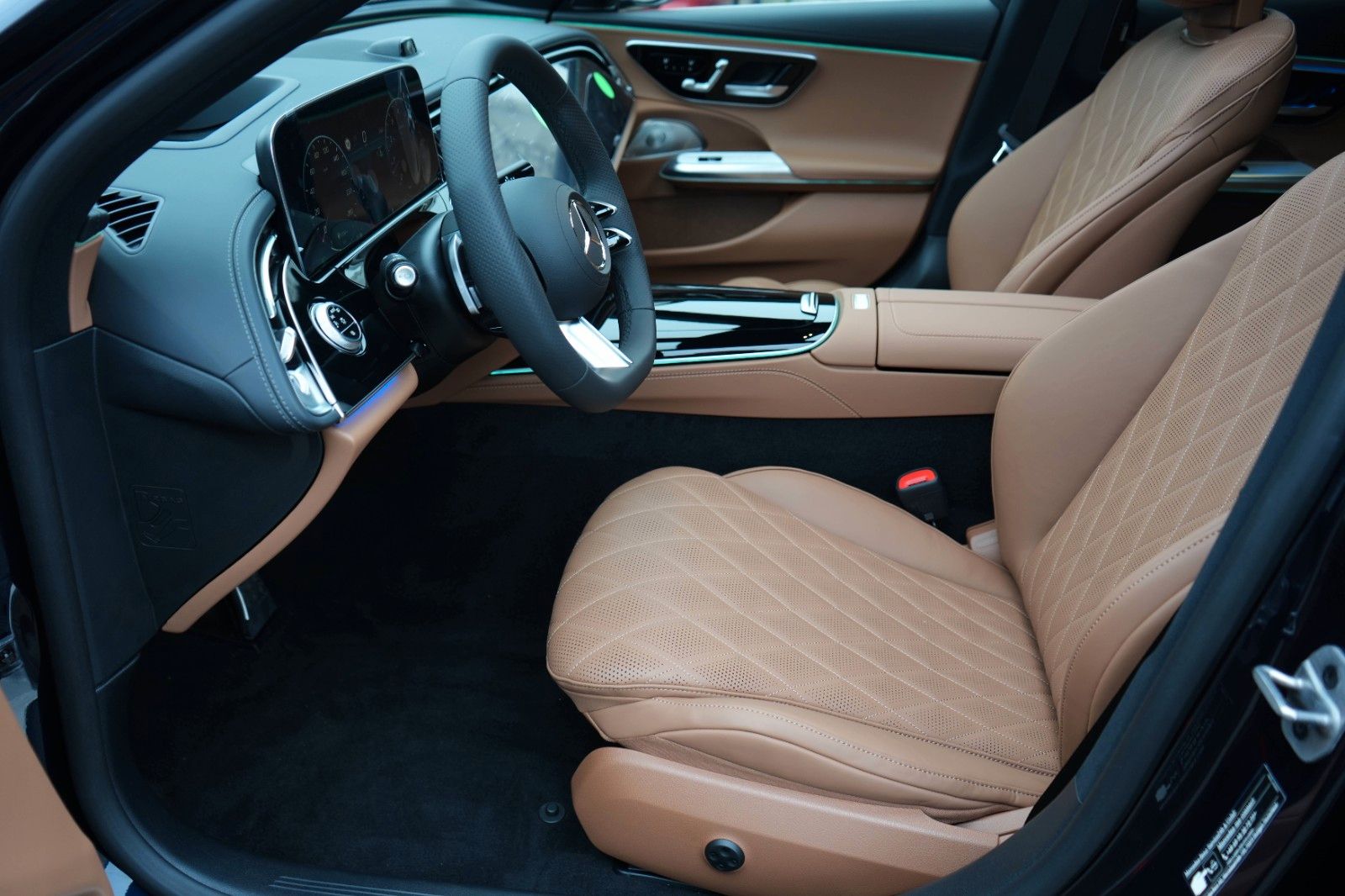 Mercedes-Benz E 200 AMG Premium Plus - Samsaru's Car Outlet