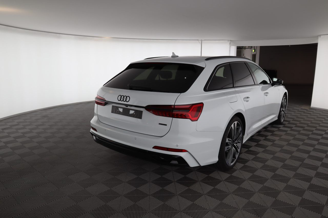 Audi A6 Avant 55 TFSIe quattro S-LINE - Samsaru's Car Outlet