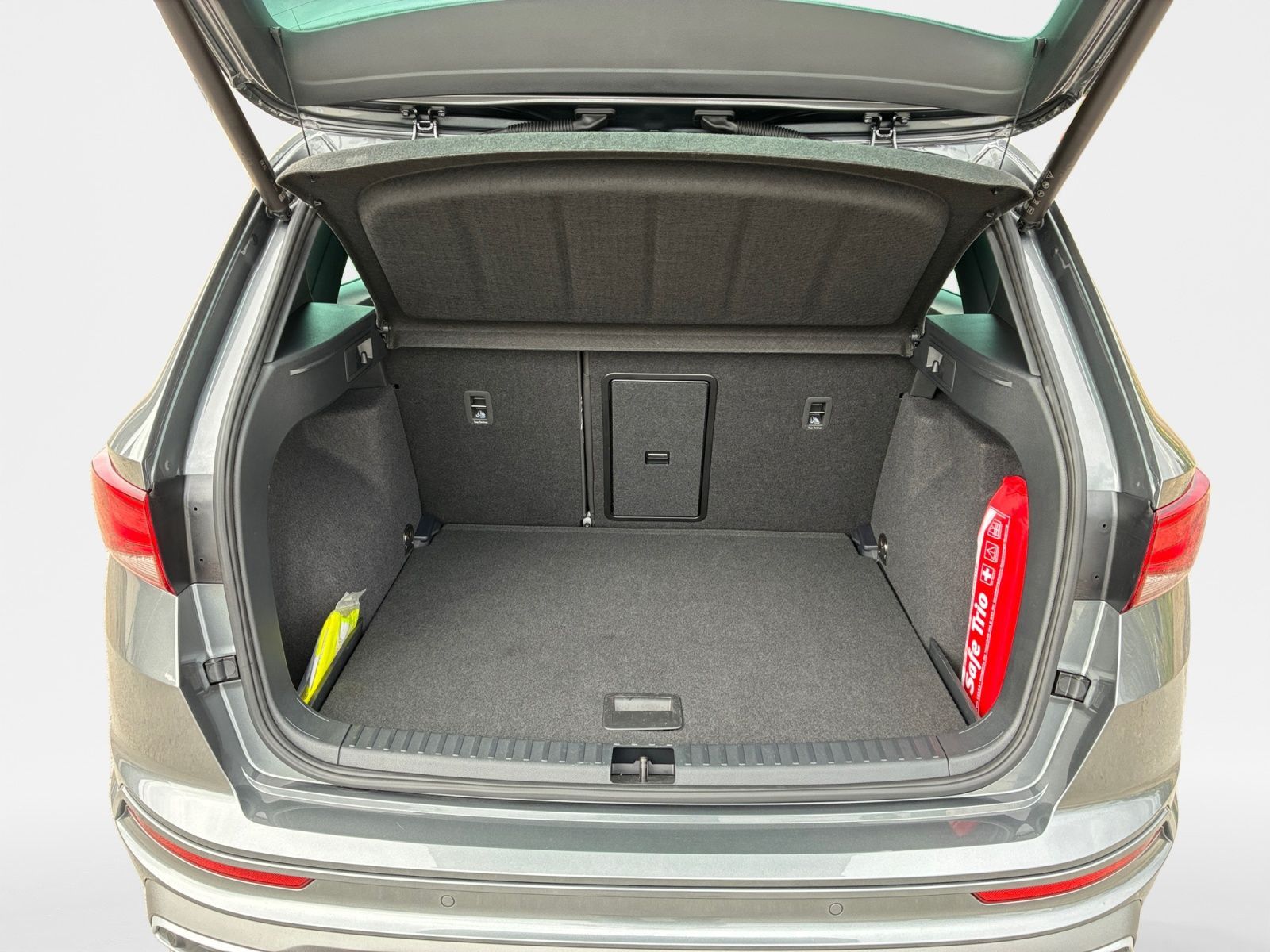 Seat Ateca 2.0 TDI DSG FR Navi AHK Rückfahrkamera SHZ