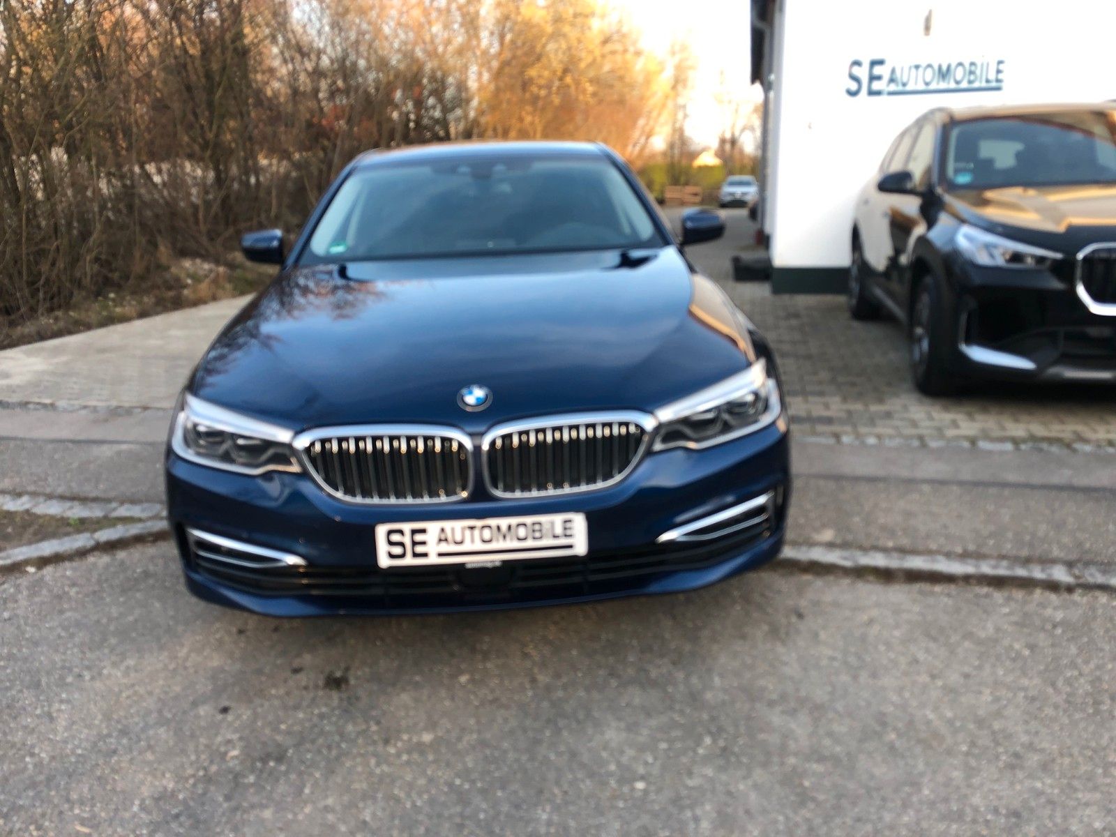 BMW 530 d xDrive *HEAD-UP-LEDER-NAVI*KAME*KOMFOR*LED