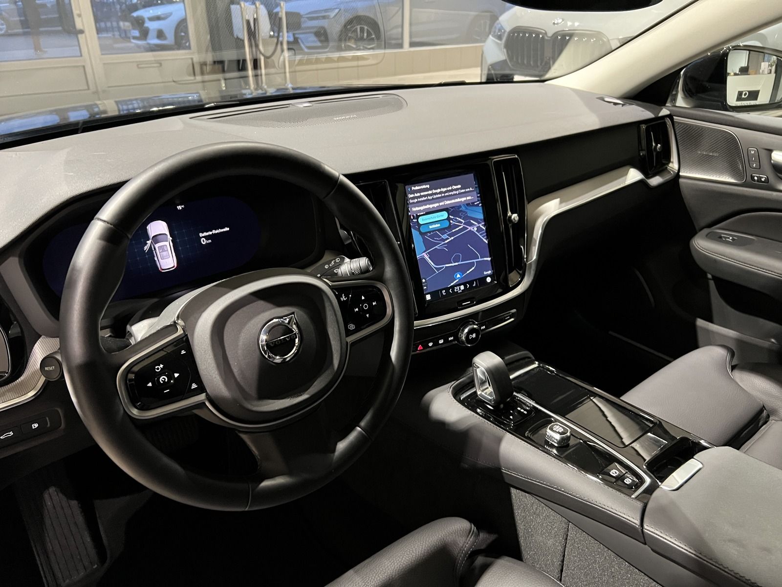 Volvo V60 T6 Plus Dark Recharge AWD ACC Pano AHK 360°