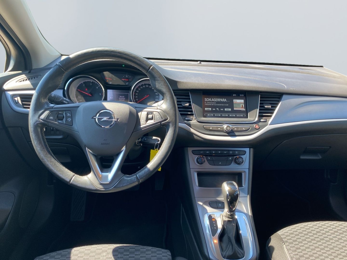 Opel Astra 1.5 D ST Automatik Edition - Samsaru's Car Outlet