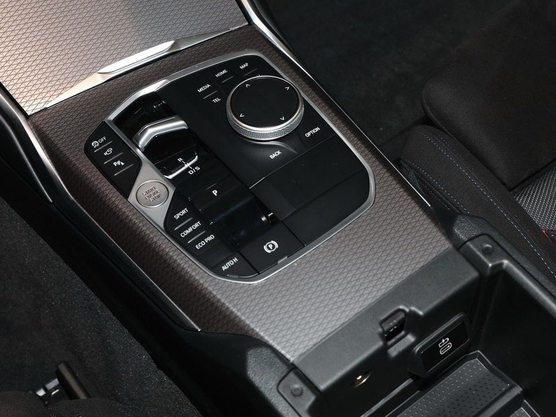 BMW 330d xDrive xDrive Tour. M Sport Adp.LED 360°Dri