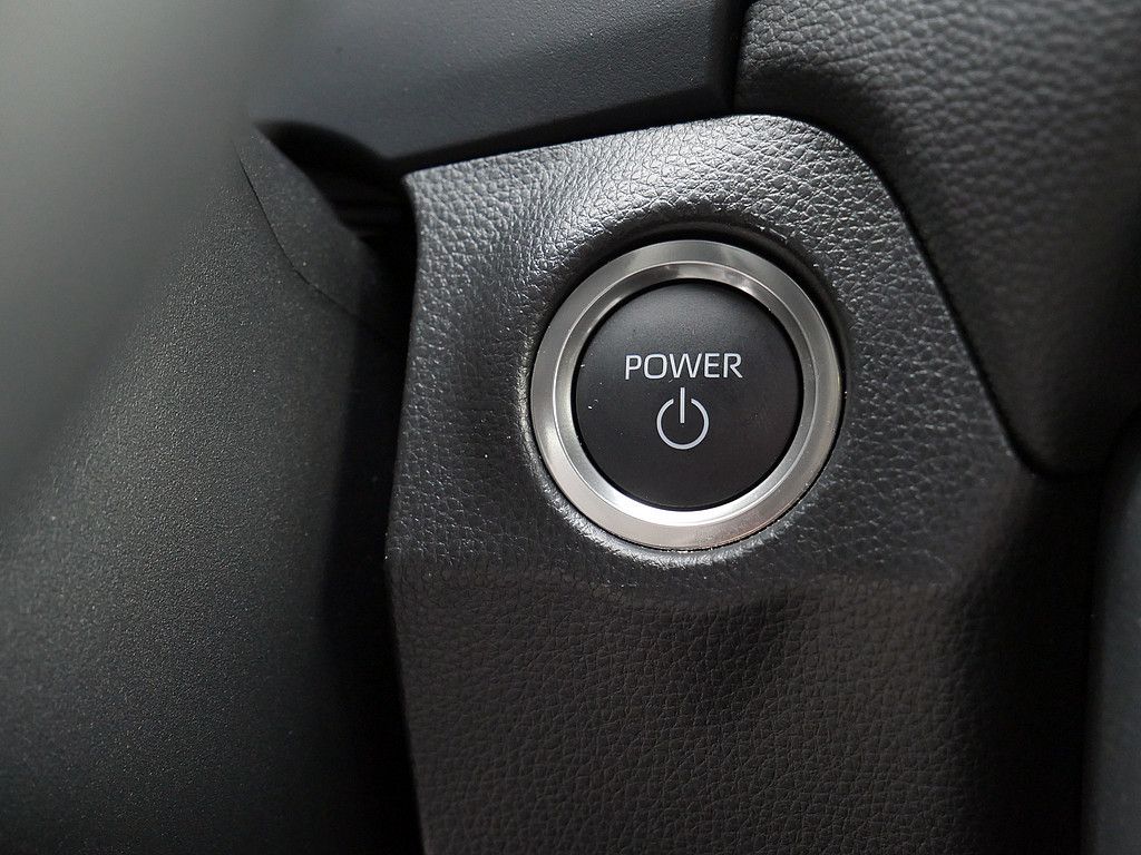 Toyota RAV 4 2.5 Hybrid 4x2 Style KAMERA NAVI ACC LED