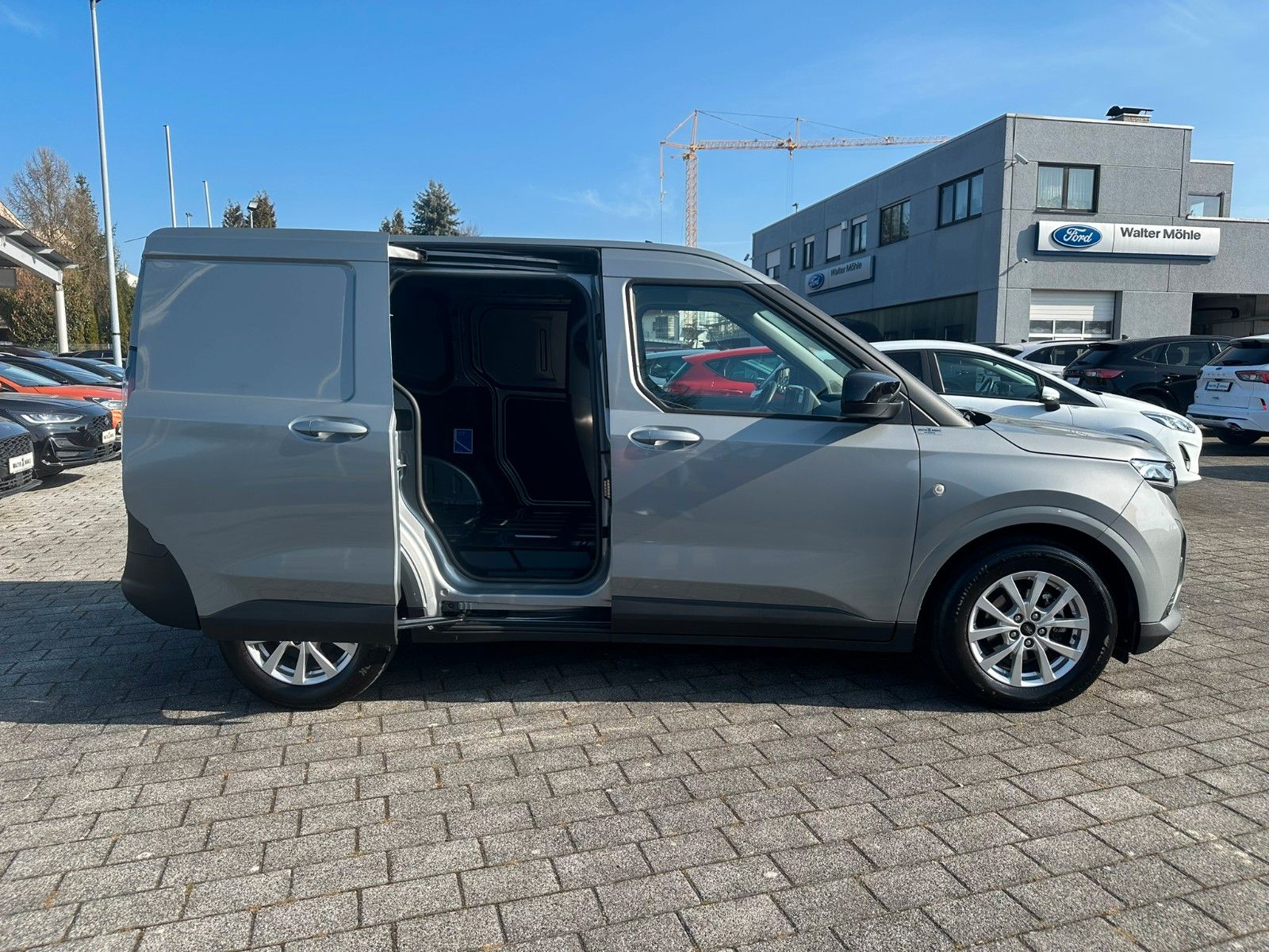 Ford Transit Courier Limited Aut. *AHK/ Navi/ Kamera*
