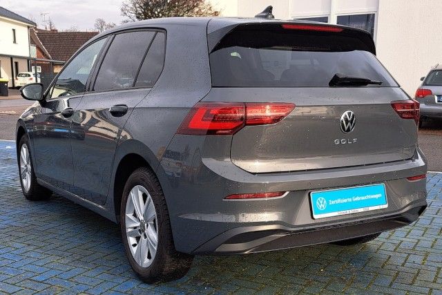 Volkswagen Golf VIII 1.0 TSI Life - Samsaru's Car Outlet