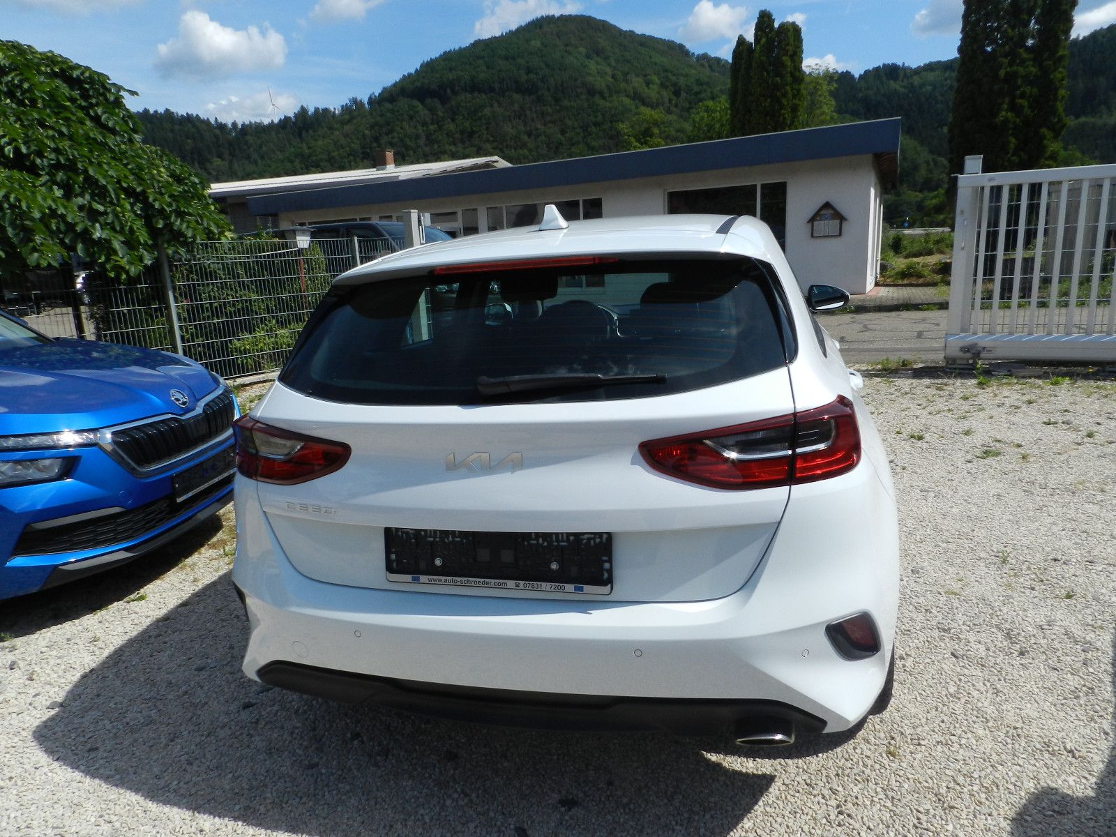 Kia Ceed - Samsaru's Car Outlet