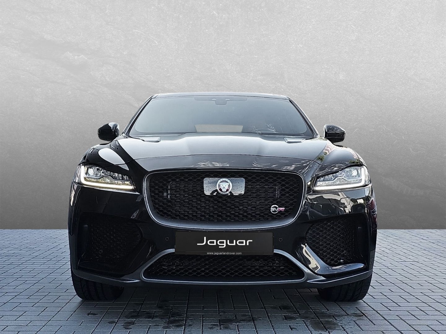 Jaguar F-Pace SVR