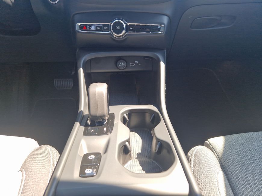 Volvo XC40 B3 Core - Samsaru's Car Outlet