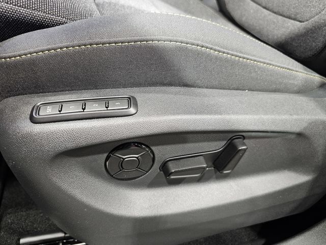Skoda Kodiaq 4x4 Pano Head Up Matrix 7.Sitz Kameras