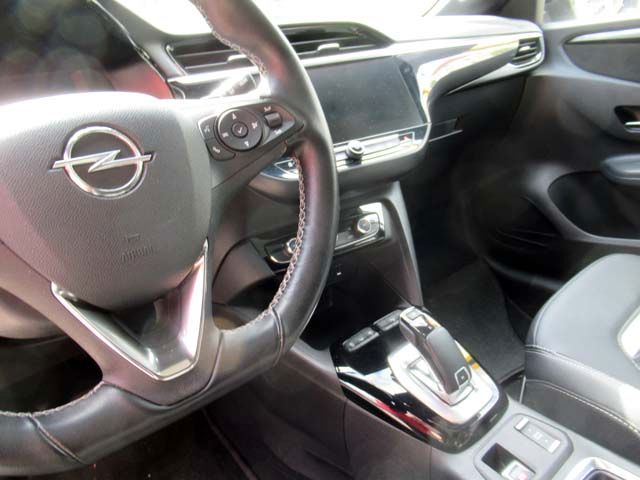Opel Corsa 1.2 Ultimate - Samsaru's Car Outlet