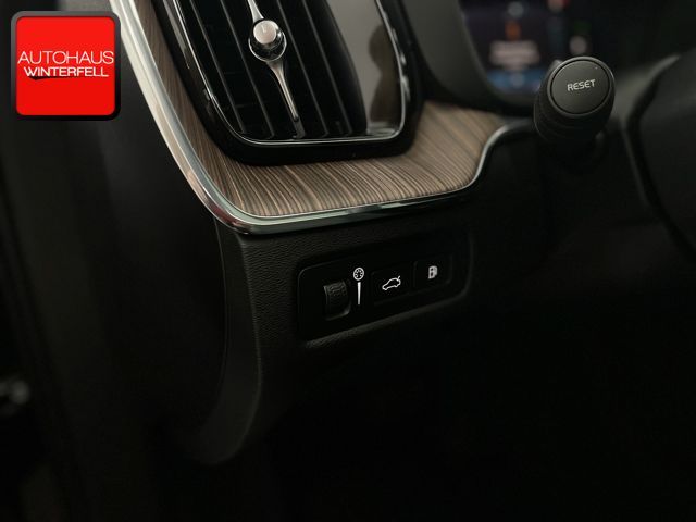 Volvo XC60 T6 INSCRIPTION RECH AWD - Samsaru's Car Outlet