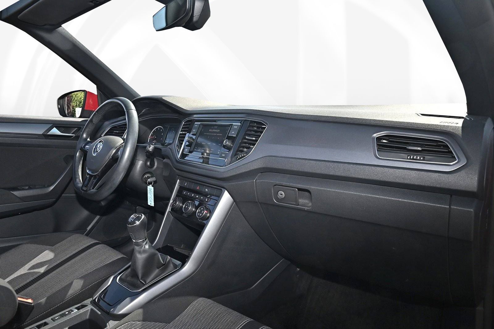 Volkswagen T-Roc Style - Samsaru's Car Outlet
