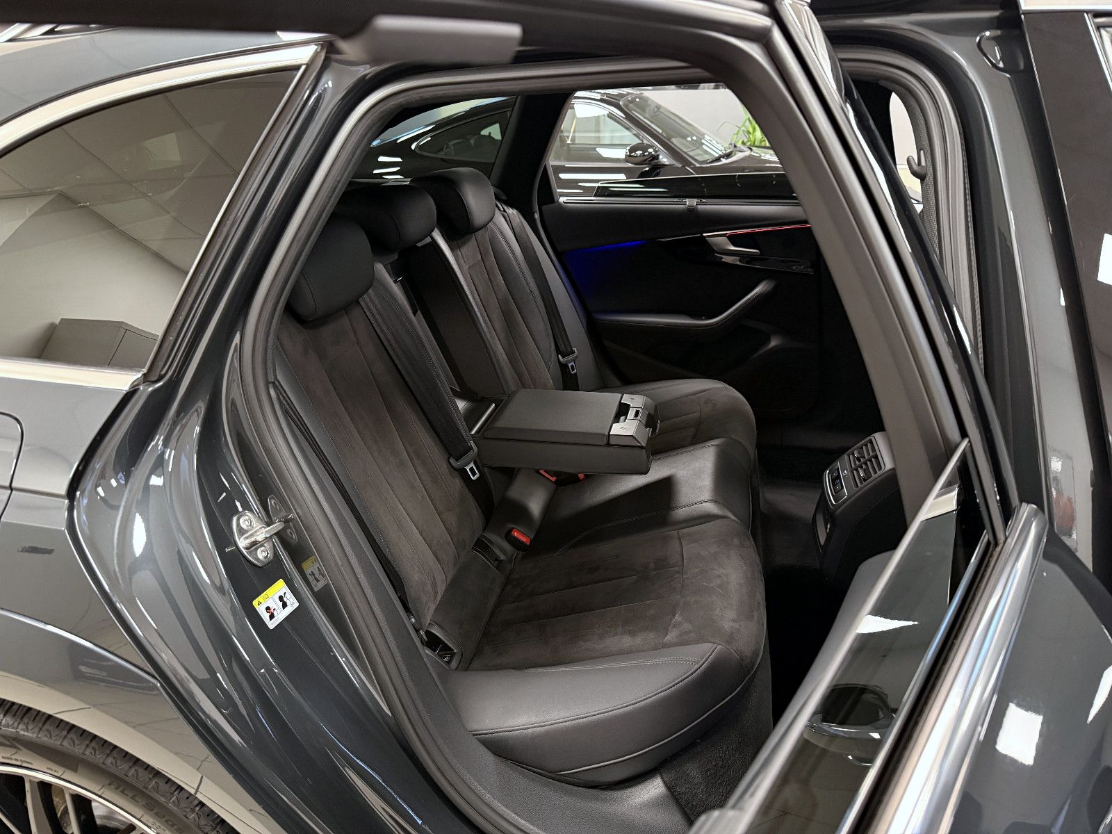 Audi A4 Allroad Quattro 45 TFSI *AHK*ACC*HUD*Matrix