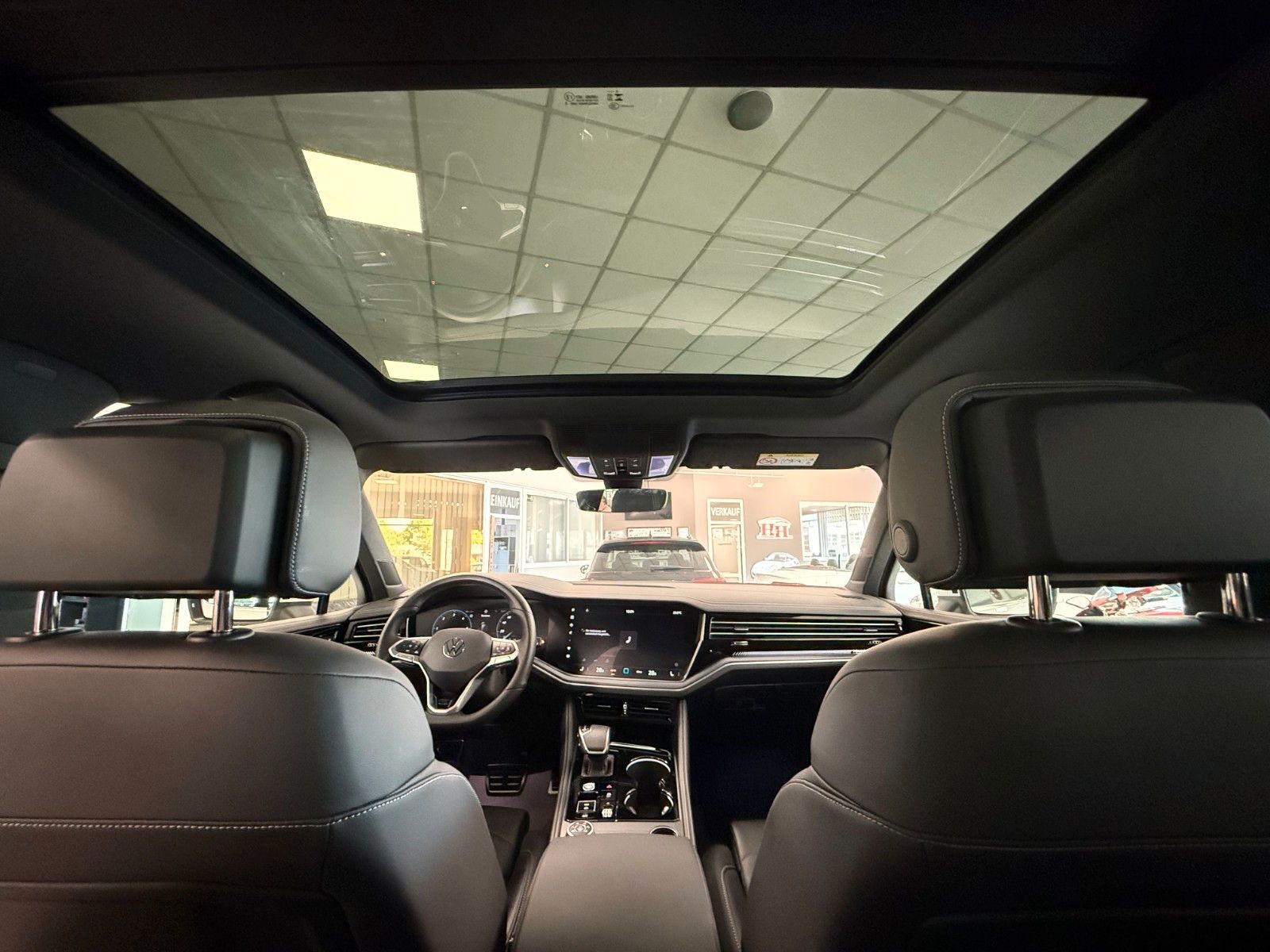 Volkswagen TOUAREG 3.0 V6 TDI R-LINE |NP94,6|PANO|MATRIX|19