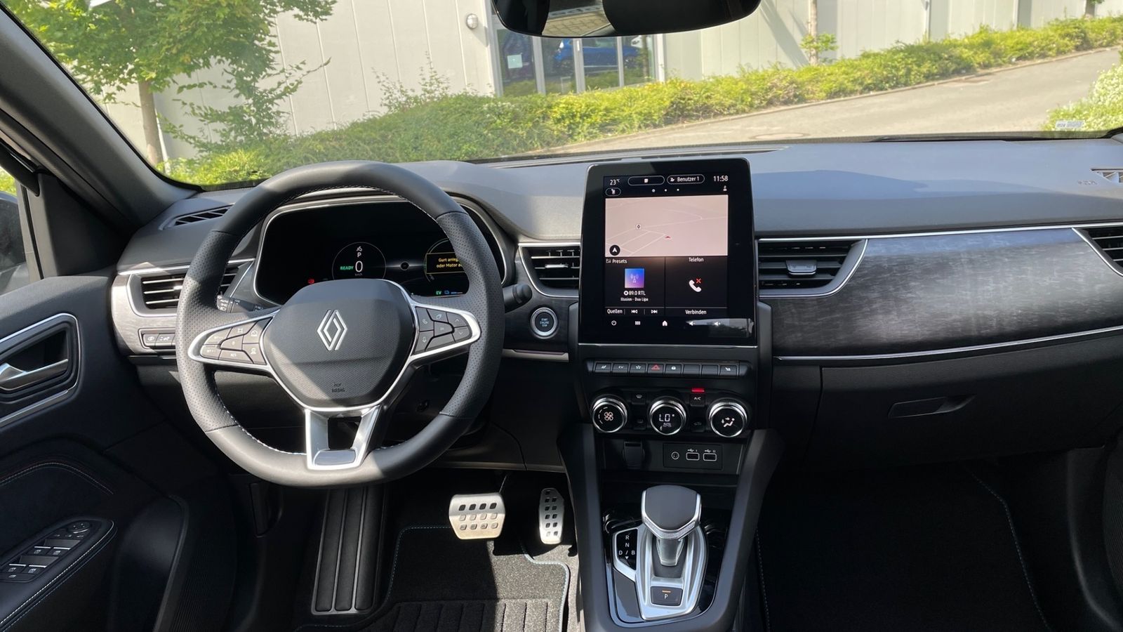 Renault Arkana ESPRIT ALPINE Full Hybrid - Samsaru's Car Outlet