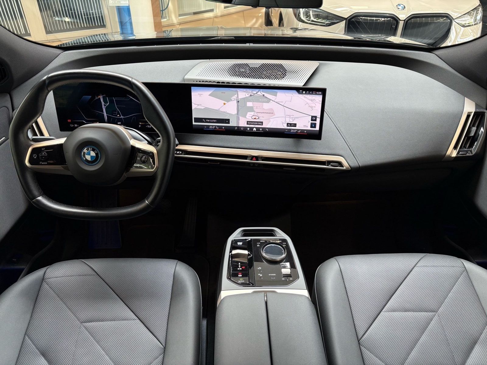 BMW iX xDrive40 MSport DA Prof PA Prof HuD HK 22" LM