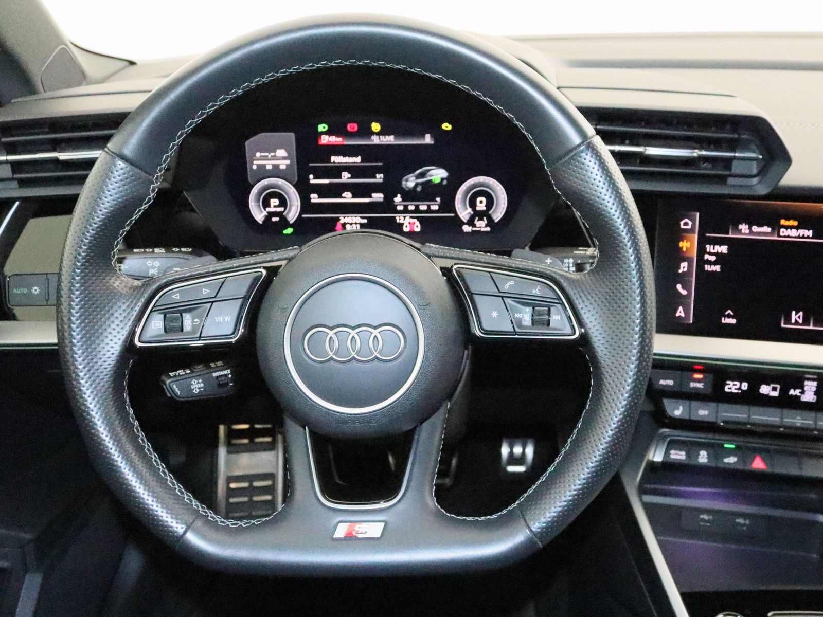 Audi A3 Sportback 45 TFSI e S line - Samsaru's Car Outlet