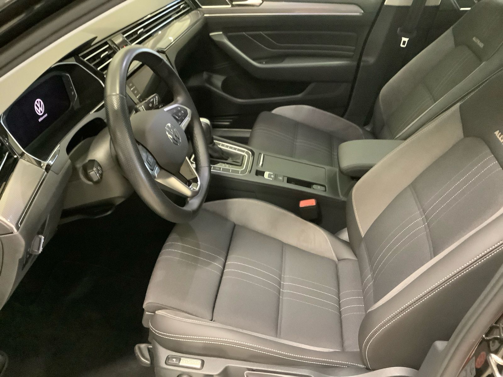 Volkswagen Passat Alltrack 2,0 TDI 4MOTION 147 kW DSG AZV,