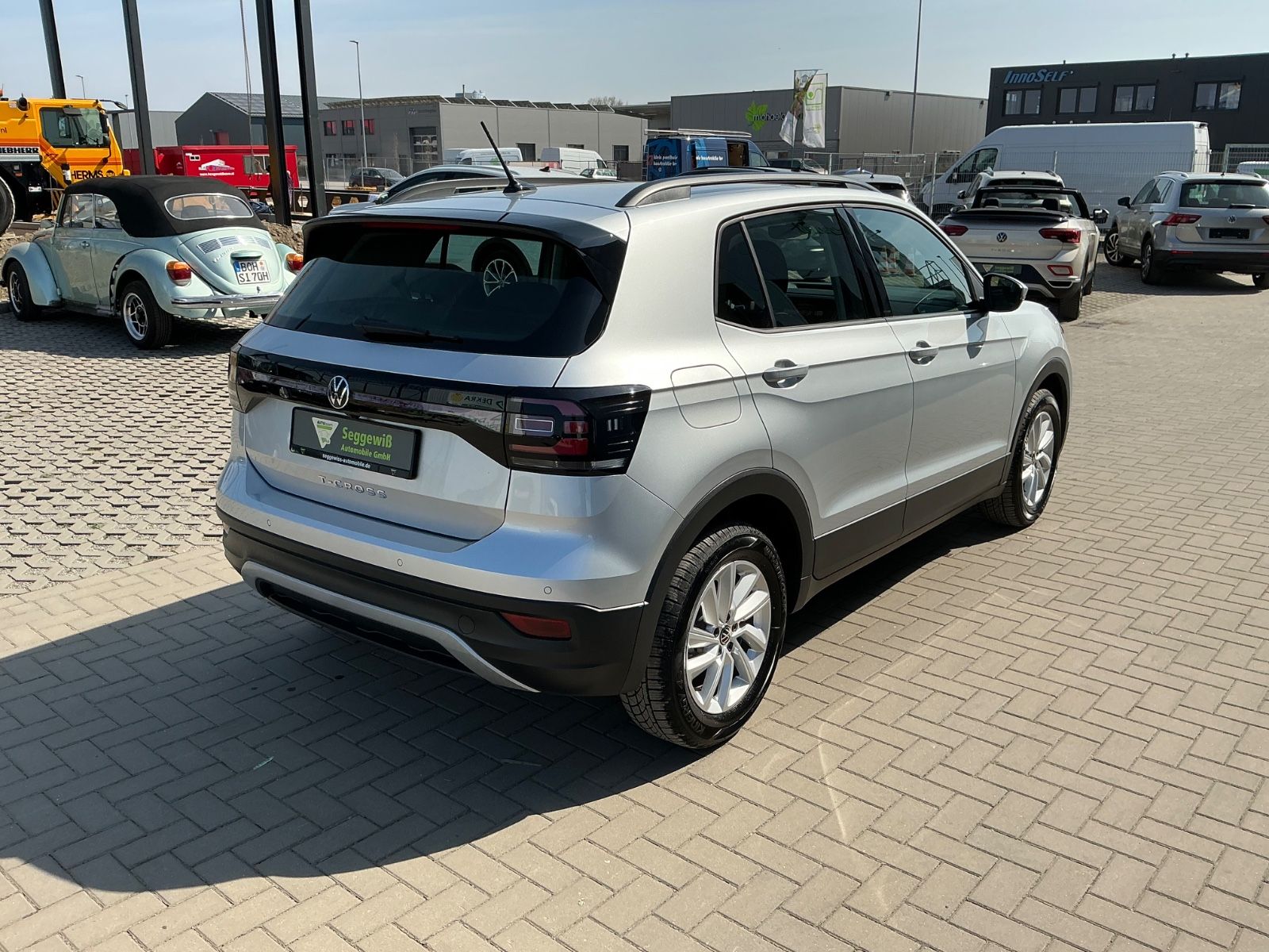 Volkswagen T-Cross Life - Samsaru's Car Outlet