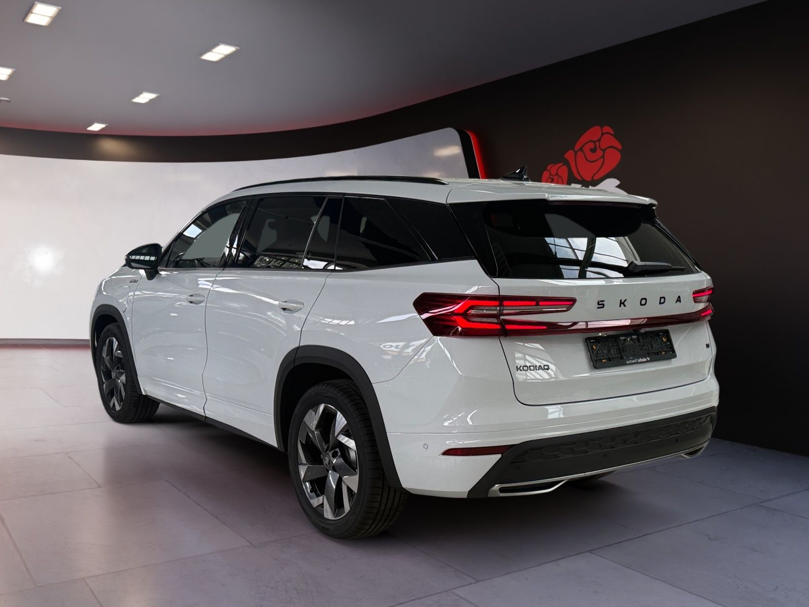 Skoda KODIAQ IV SPORTLINE 1.5 TSI DSG NAVI LED AHK