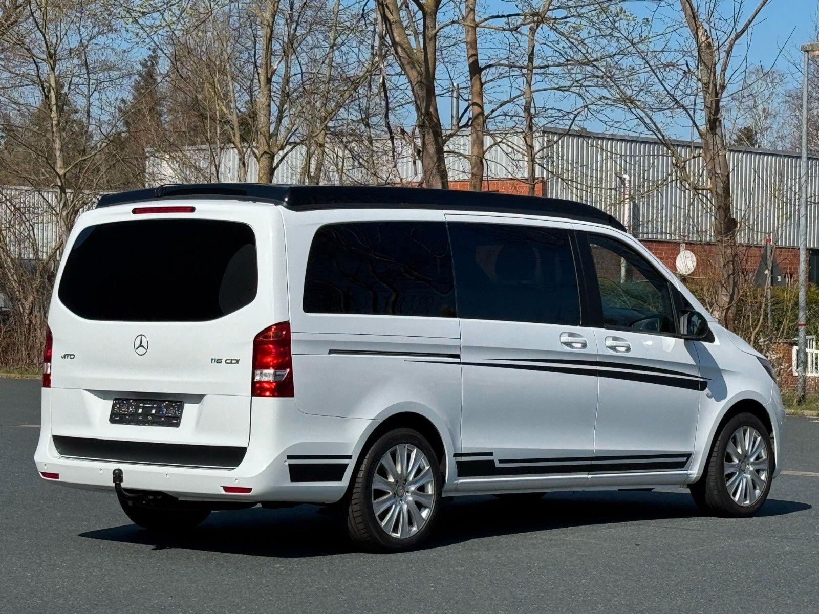 Mercedes-Benz VITO V220 - Samsaru's Car Outlet