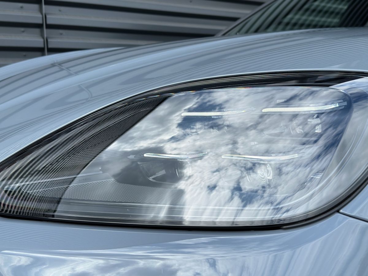 Porsche Cayenne E-Hybrid Coupe | Sportabgas | el. AHK |