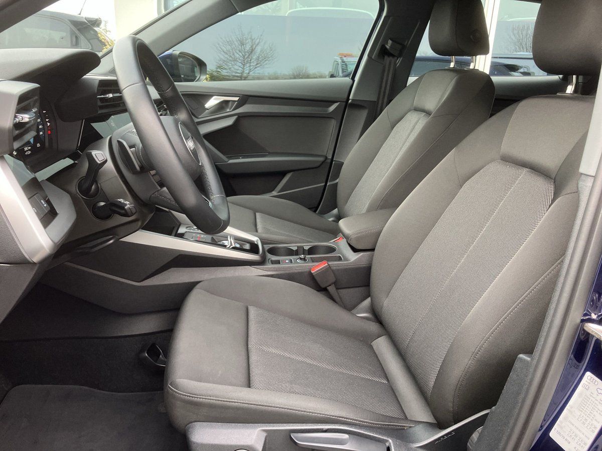 Audi A3 SPORTBACK 30 TDI S-TRONIC LED+ACC+SHZ+PDC+APP