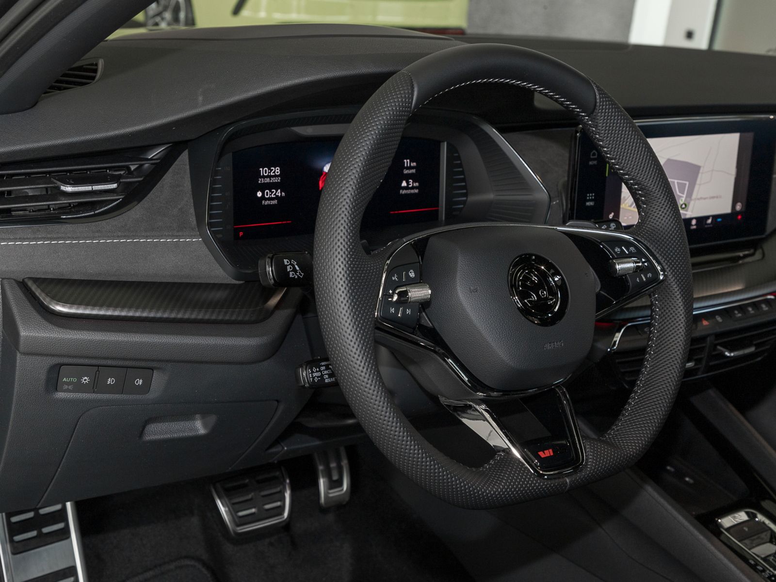 Skoda Octavia Combi 2.0 TDI DSG RS Plus - Samsaru's Car Outlet