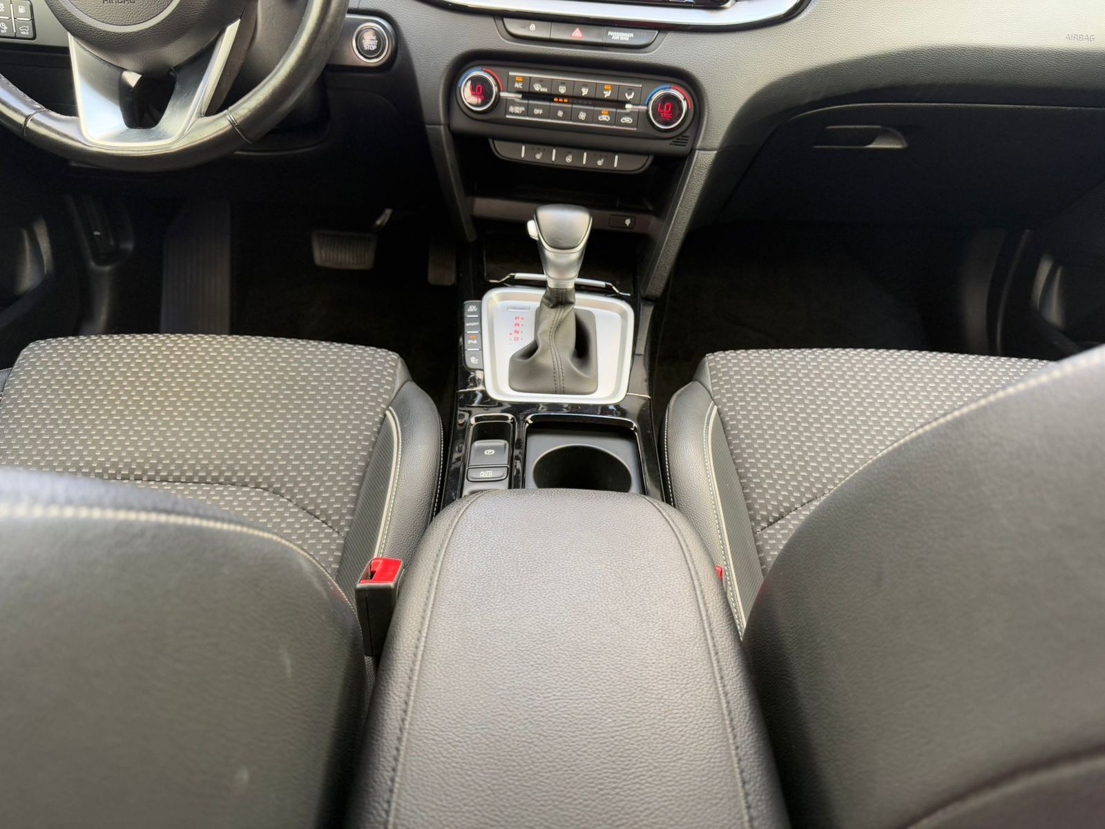 Kia Xceed 1.6 Plug-in Hybrid Spirit - Samsaru's Car Outlet