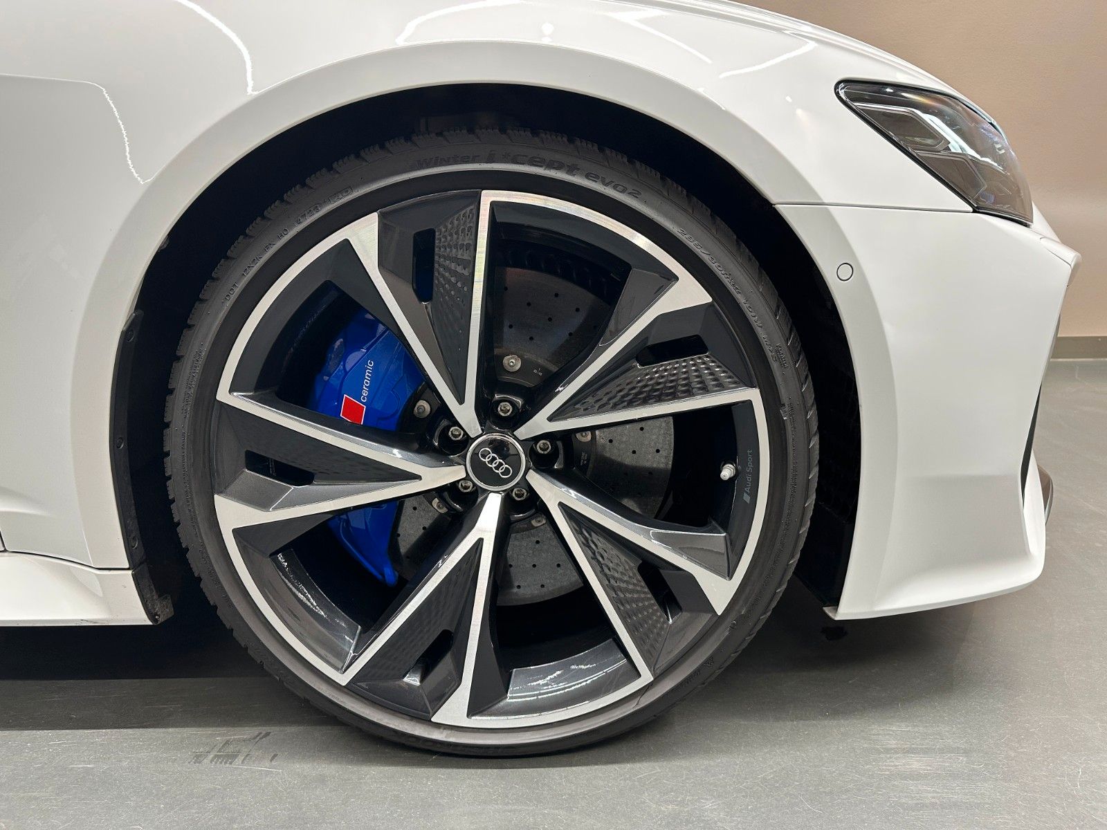Audi RS6 Avant 4.0 TFSI quattro *1.HAND*KERAMIK*PANO*