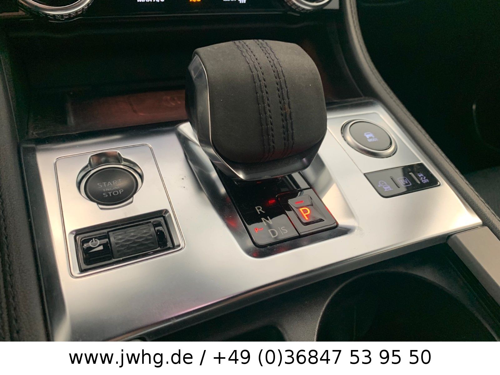 Jaguar F-PACE S AWD Hybrid LED 19" Navi Kamera FahrAss+