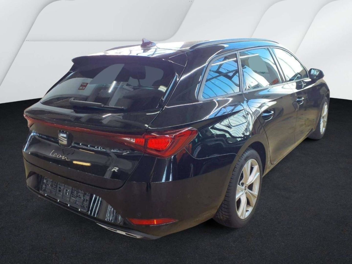Seat Leon Sportstourer 2.0 TDI DSG FR AHK/NAV/RFK/ACC