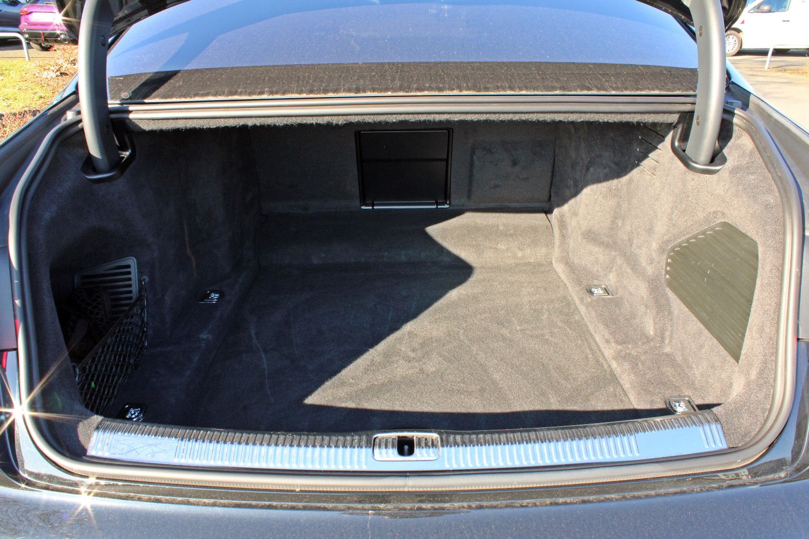 Audi A8 50TDI qu - Samsaru's Car Outlet