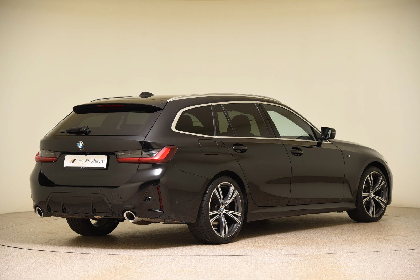 BMW 320d Touring xDrive M Sport ACC LED HUD H&K AHK