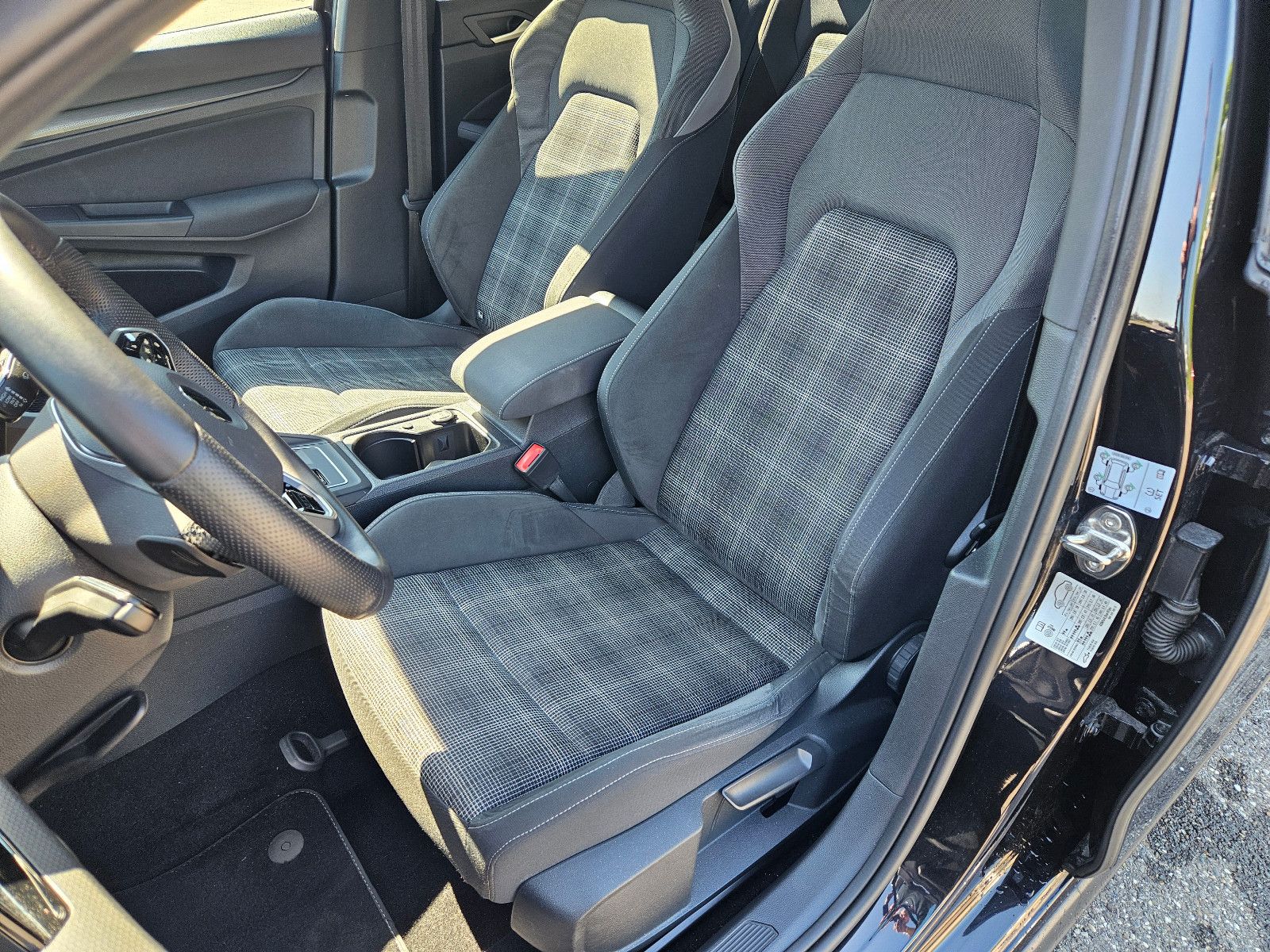 Volkswagen Golf VIII GTD - Samsaru's Car Outlet