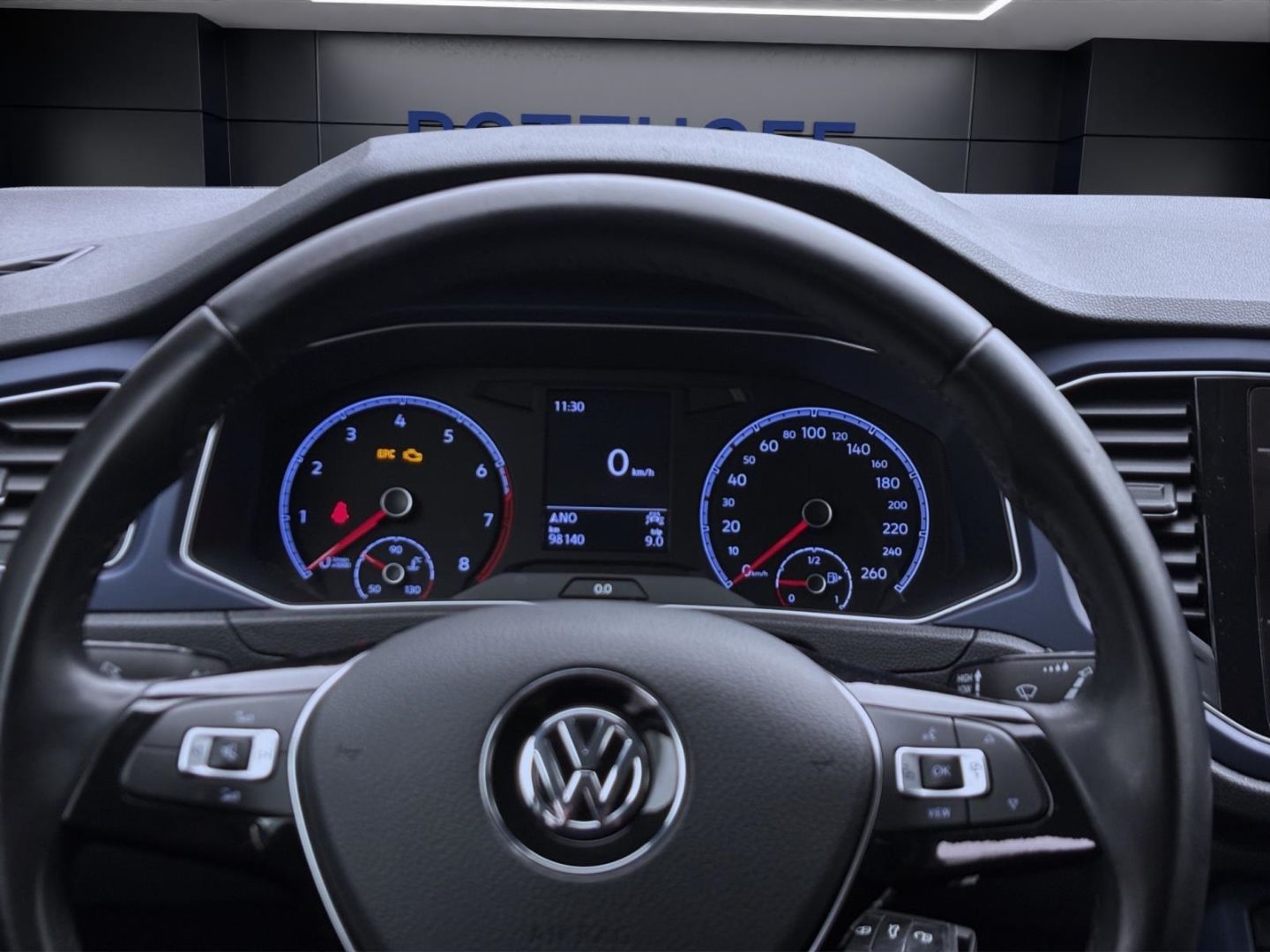 Volkswagen T-Roc 1.0 TSI UNITED - Samsaru's Car Outlet
