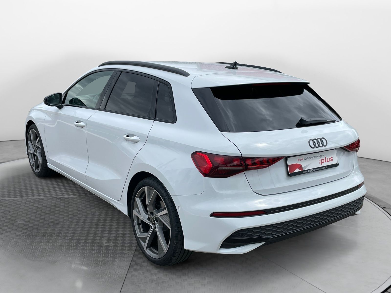 Audi A3 Sportback 35 TFSI S-Tronic S-Line - Samsaru's Car Outlet