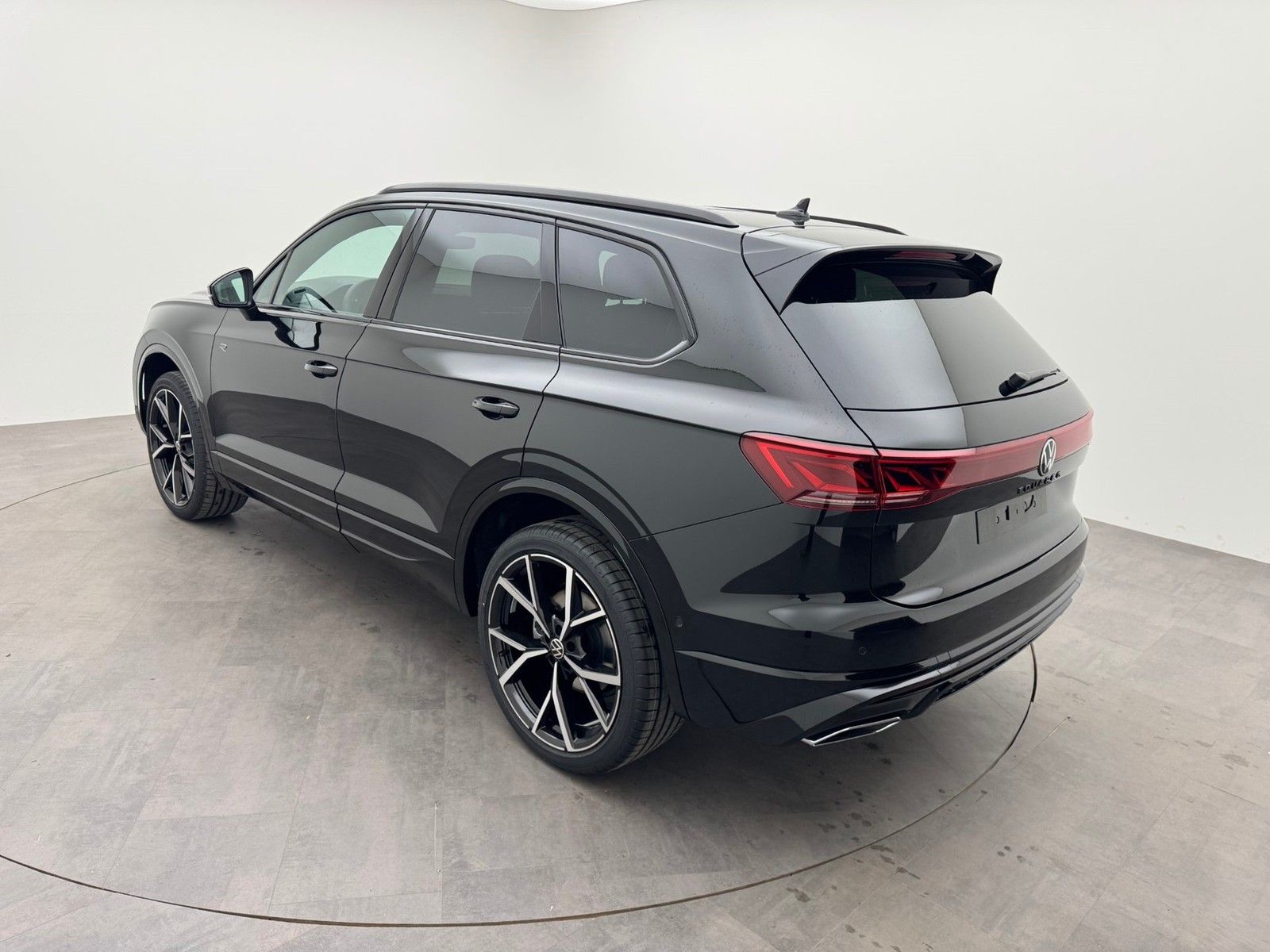 Volkswagen Touareg TDI Autom. 4M R-Line BlackPano22Komfort