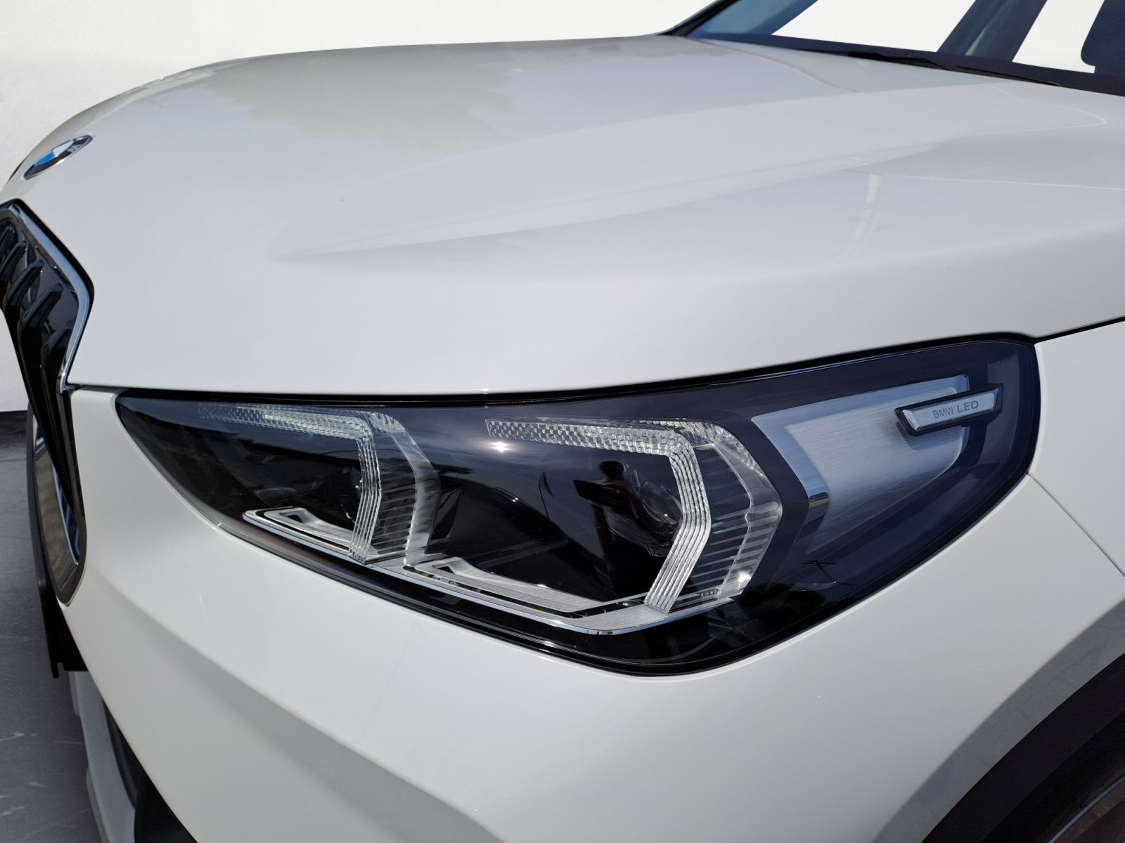BMW X1 xDrive23d Steptronic - Samsaru's Car Outlet