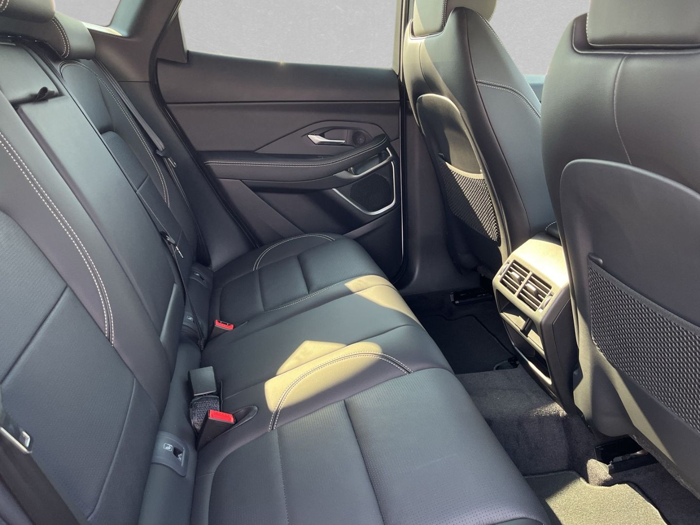 Jaguar E-Pace P250 R-Dynamic SE