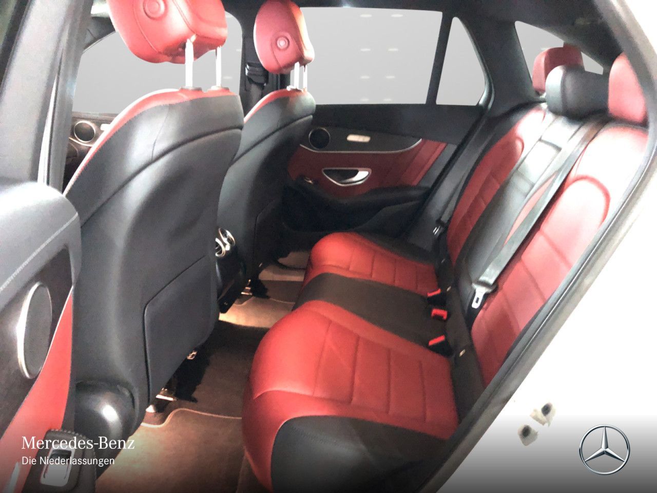 Mercedes-Benz GLC 300 de 4M AMG - Samsaru's Car Outlet