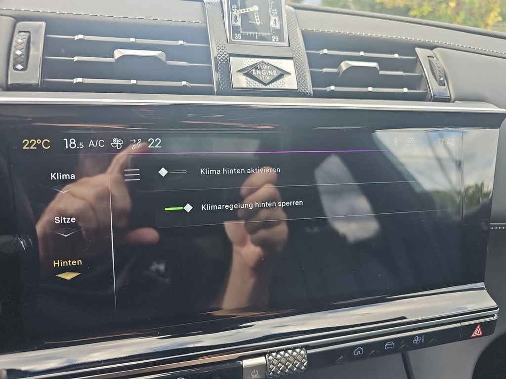 DS Automobiles DS 7 BlueHDI 130 Aut. OPERA LEDER Panoramadach