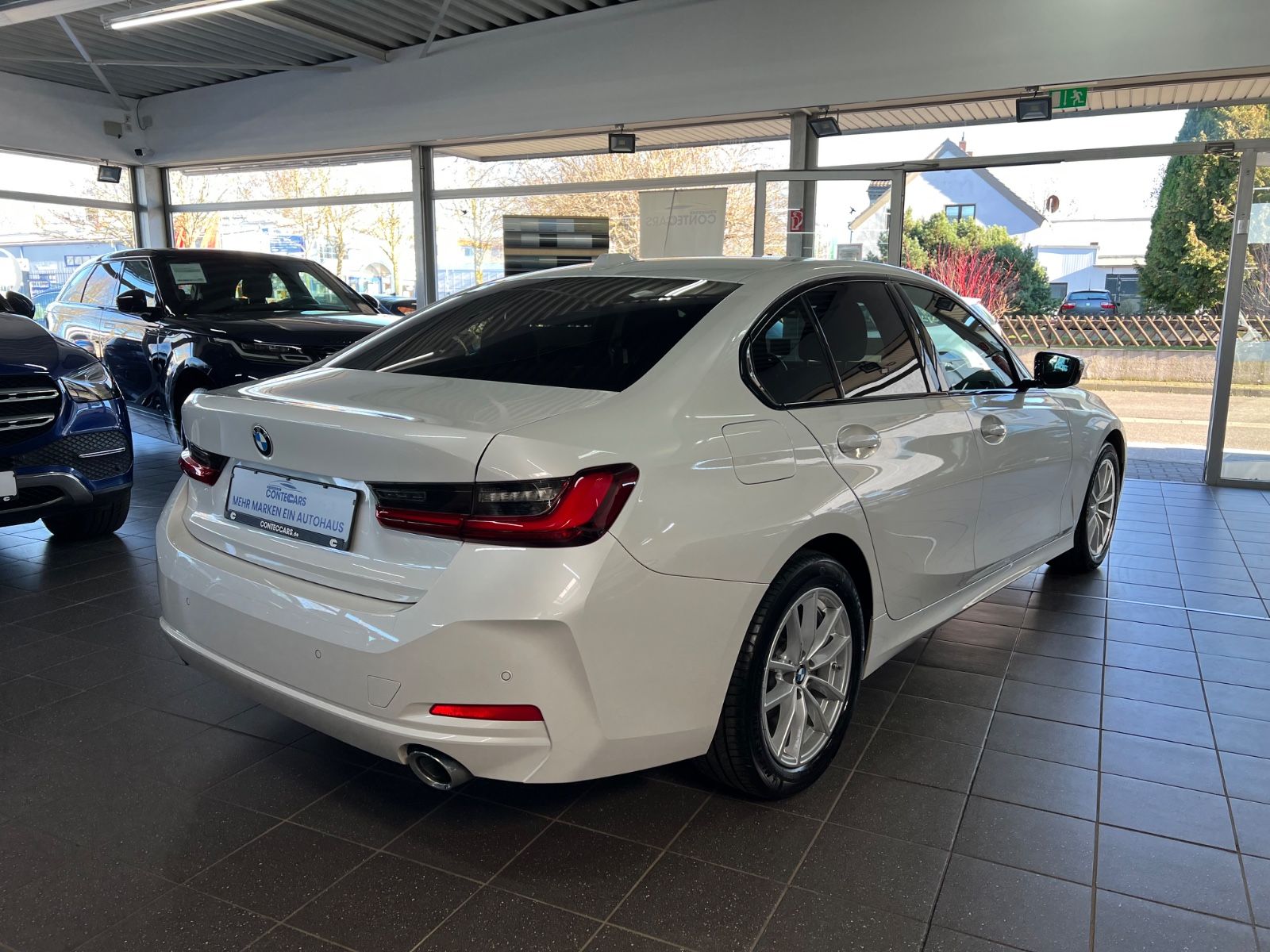 BMW 320 d xDrive Limousine Driving Assist+LED+CURVED
