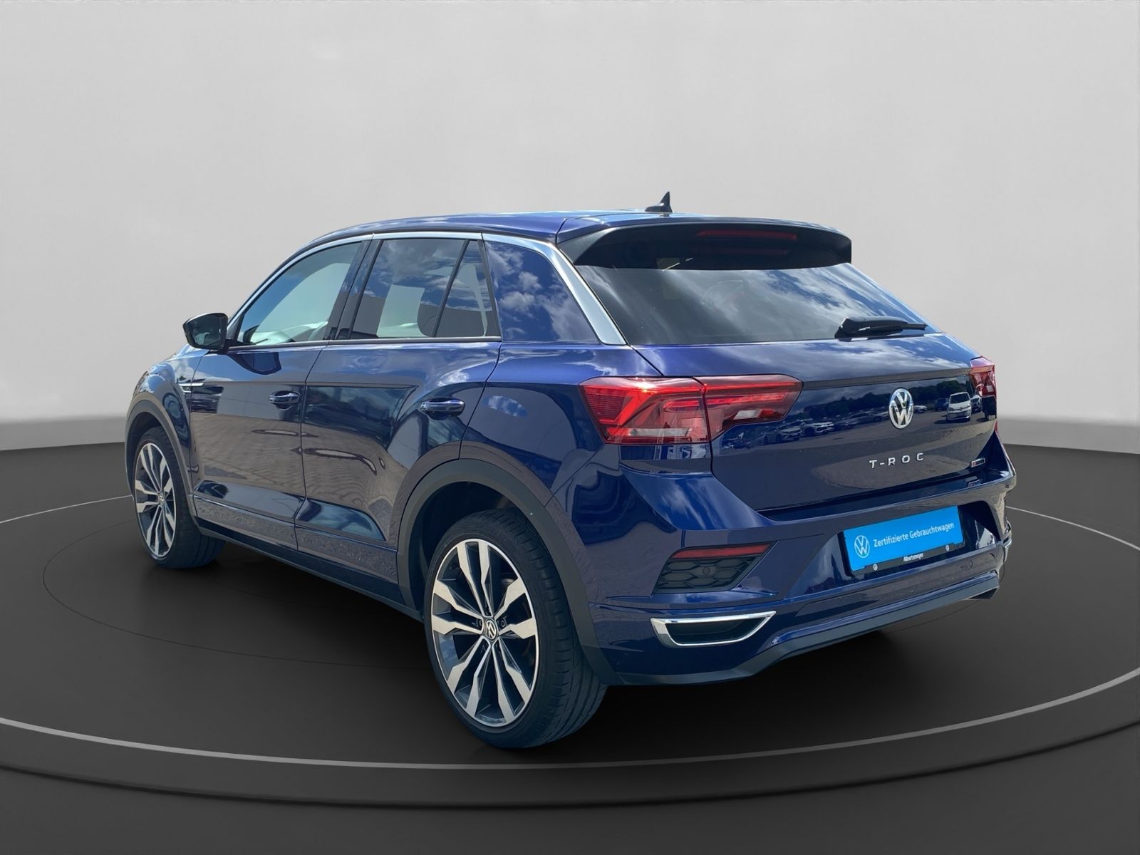 Volkswagen T-Roc 2.0 TSI 4Motion R-Line - Samsaru's Car Outlet