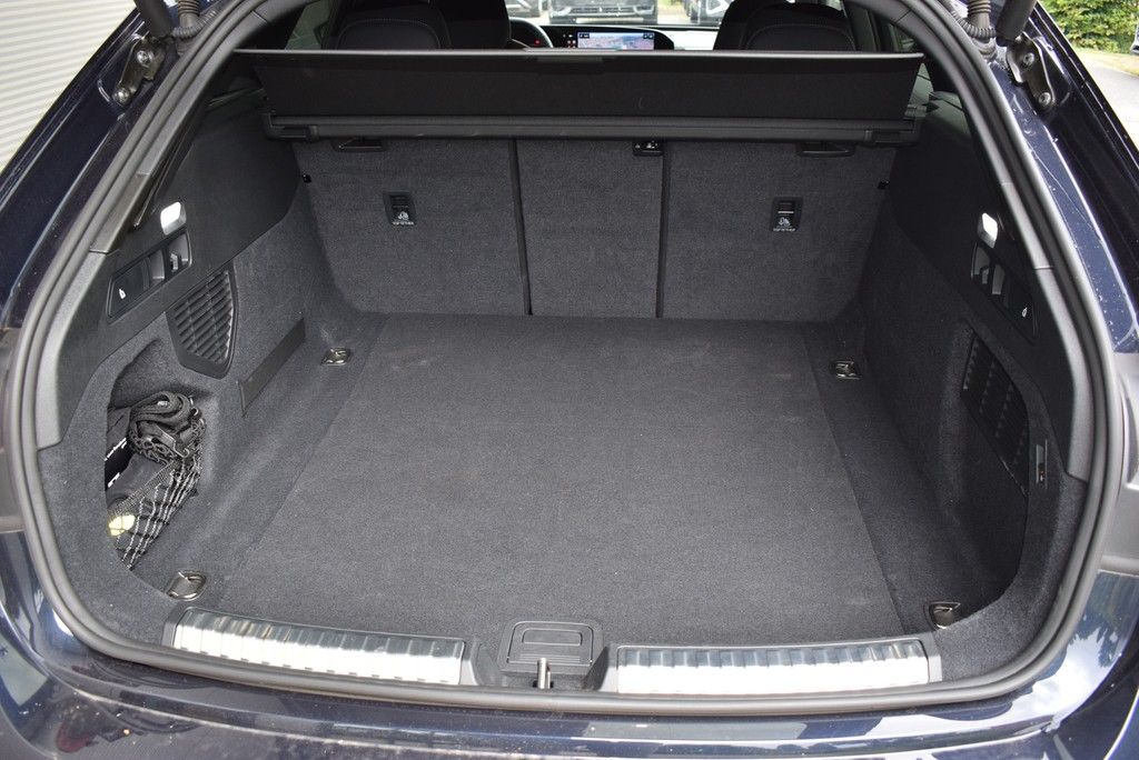 Audi A5 Avant TFSI quat/S-tr. *S-line*AHK*Matrix*360°