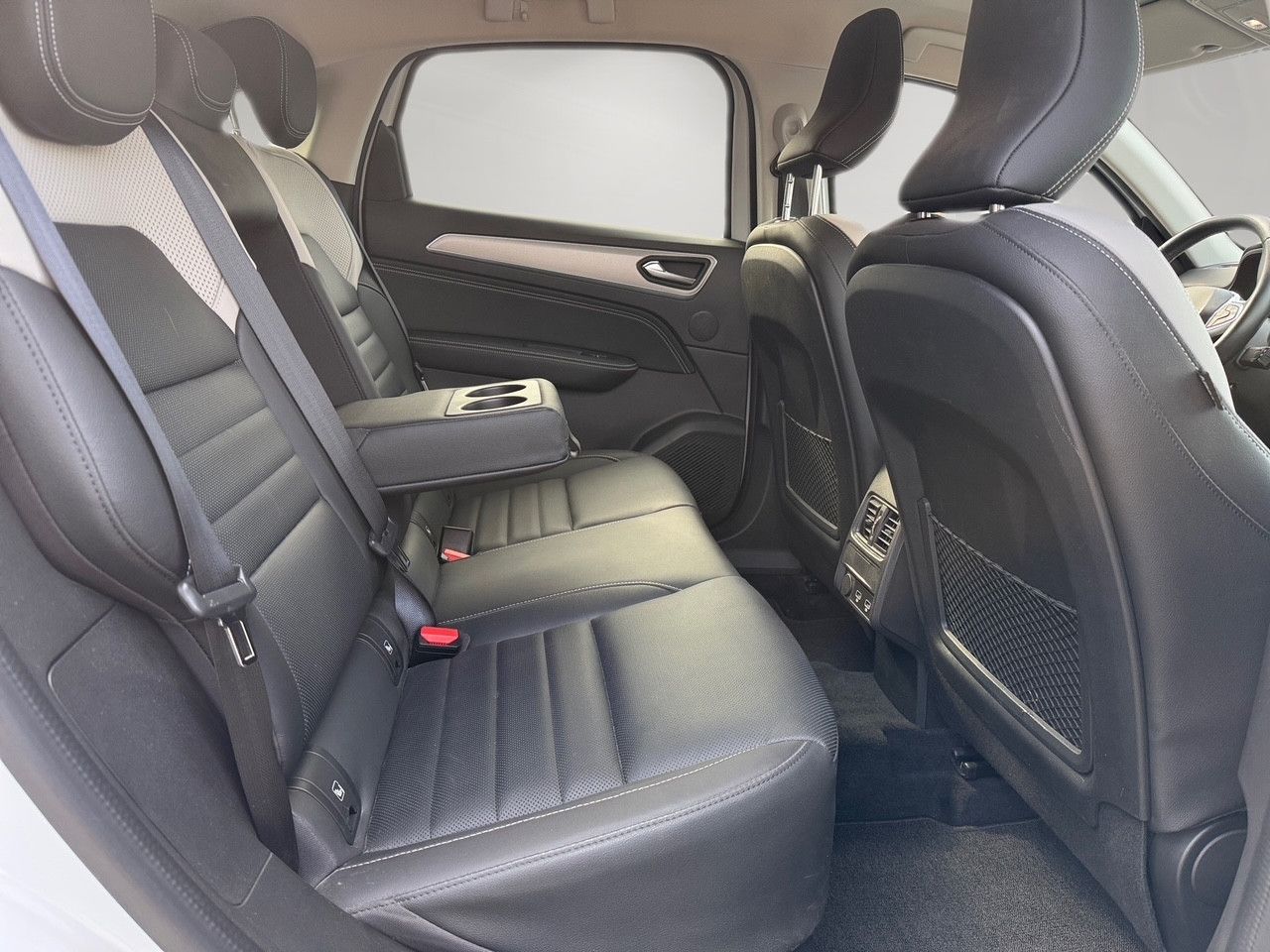 Renault Arkana Intens E-Tech Hybrid - Samsaru's Car Outlet