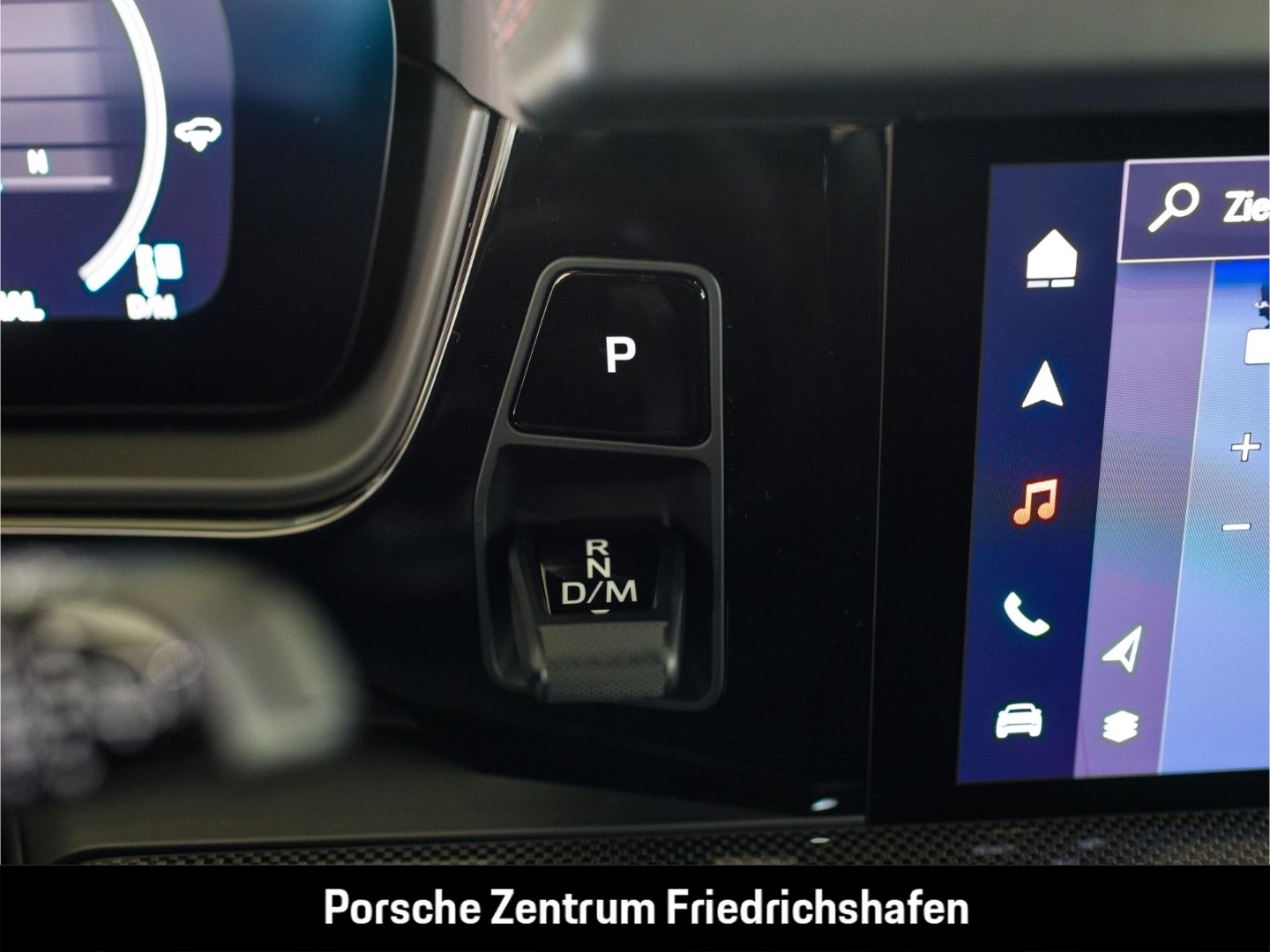 Porsche Cayenne GTS HA-Lenkung InnoDrive Head-Up BOSE