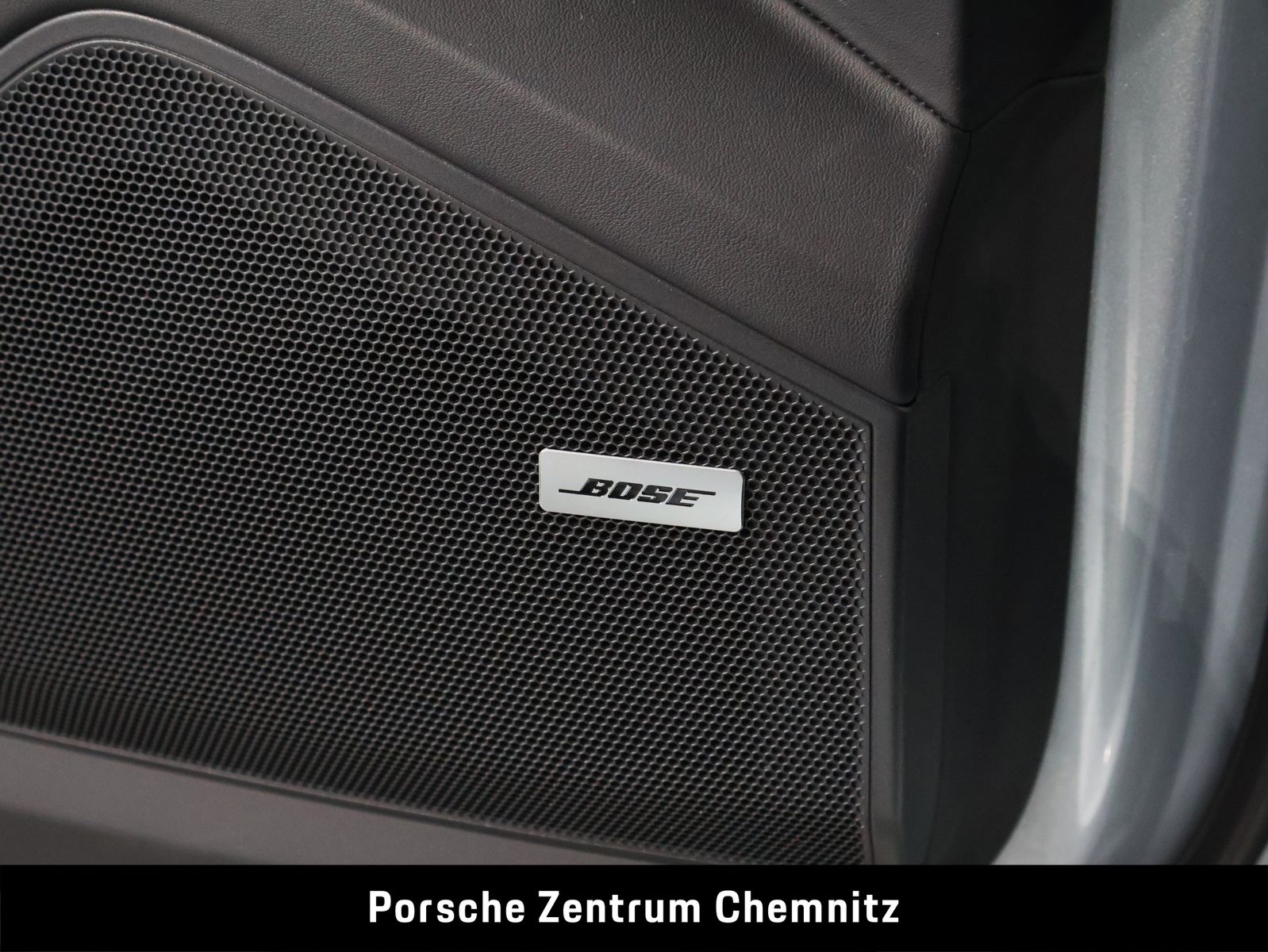 Porsche Cayenne E-Hybrid Luft;Chrono;BOSE;AHZV